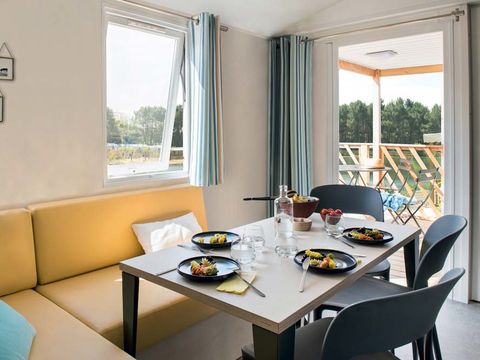 MOBILHOME 4 personnes - Comfort XL | 2 Ch. | 4 Pers. | Terrasse surélevée