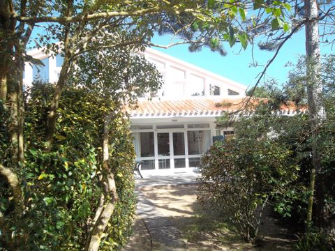 MAISON 10 personnes - T5 - 85m²