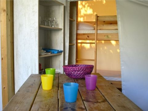 BUNGALOW TOILÉ 4 personnes -  Junior 2 chambres 17m² - sans sanitaires