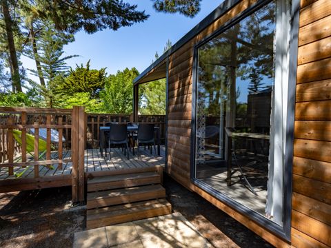 MOBILHOME 4 personnes - MALAGA BOIS 27m² - 2 chambres  - 4 pers, terrasse bois semi couverte