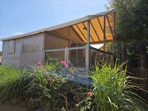LODGE 5 personnes - C- Lodge Pilotis - 2 chambres 24m² avec terrasse couverte