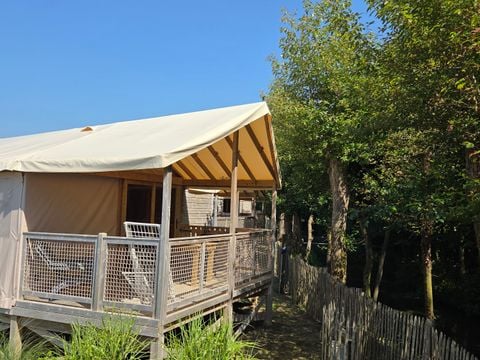 LODGE 5 personnes - C- Lodge Pilotis - 2 chambres 24m² avec terrasse couverte