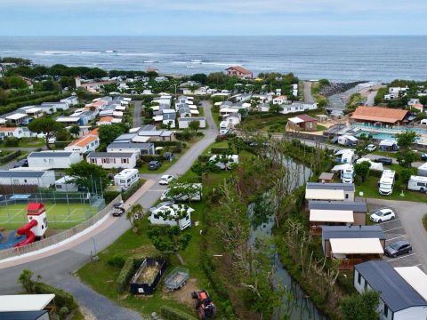 Camping L' International Erromardie - Camping Pyrénées-Atlantiques - Image N°11