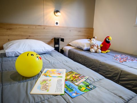 MOBILHOME 4 personnes - SIGNATURE PRESTIGE 2 ch. 4 pers. - 34m2 - terrasse couverte