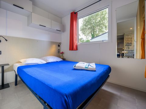 Mobilhome 4 personnes - D/ COTTAGE CONFORT 2 chambres - 30m2 - terrasse couverte 4 pers