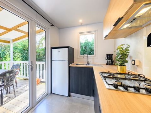Mobilhome 4 personnes - D/ COTTAGE CONFORT 2 chambres - 30m2 - terrasse couverte 4 pers