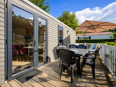 Mobilhome 6 personnes - D/ COTTAGE CONFORT 3 chambres - 35m2 - terasse parasol 6 pers