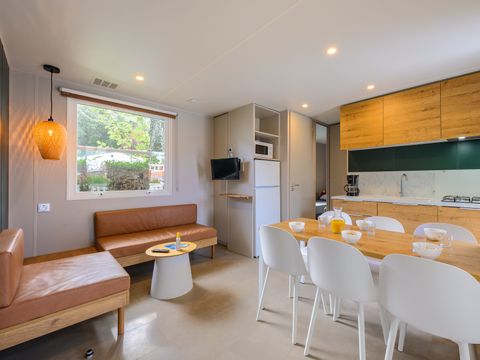 Mobilhome 6 personnes - D/ COTTAGE CONFORT 3 ch. 6 pers. - 35m2 - terrasse couverte 6 pers