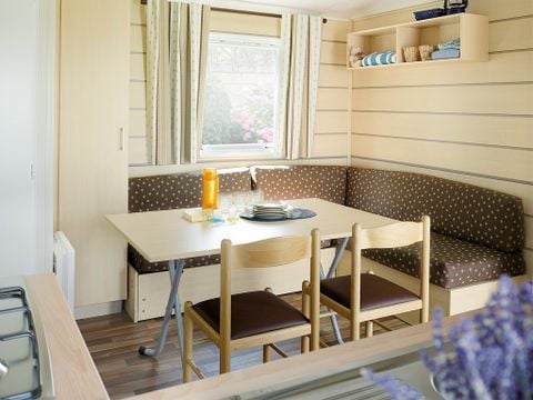 Mobilhome 6 personnes - Classic XL | 3 Ch. | 6 Pers. | Terrasse surélevée | Clim.
