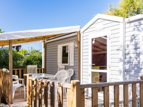 Mobilhome 6 personnes - Mobil-home | Classic | 3 Ch. | 6 Pers. | Terrasse surélevée | 2 SDB