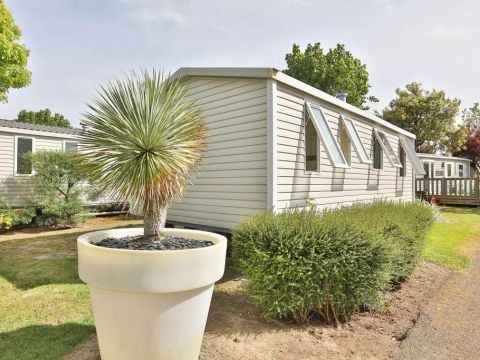 Mobilhome 6 personnes - Comfort | 3 Ch. | 6 Pers. | Terrasse surélevée | 1 SDB | TV