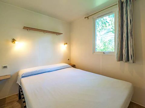 Mobilhome 6 personnes - Comfort | 3 Ch. | 6 Pers. | Terrasse surélevée | 1 SDB | TV