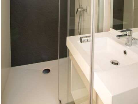 TENTE TOILE ET BOIS 5 personnes - Le Lodge Oulébo 2ch. 5 pers