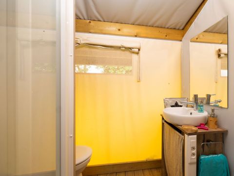Tente en toile et en bois 4 personnes - QUARTIER PIETON