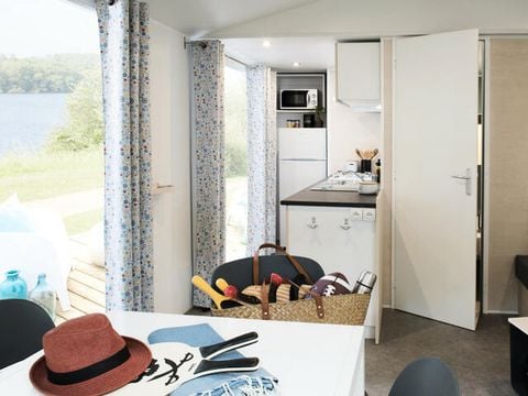 Mobilhome 6 personnes - 4 Pièces 6 Personnes + TV