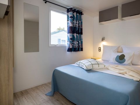 MOBILHOME 4 personnes - Mobil-home Confort 27m² - 2 chambres + Terrasse couverte + TV 4 pers
