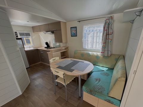 MOBILHOME 4 personnes - Mobil-home Confort 30m² - 2 chambres + Terrasse couverte + TV 4/5 pers