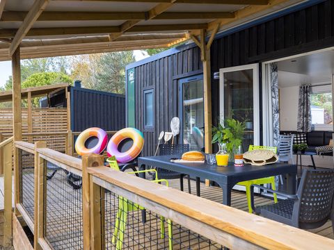 MOBILHOME 4 personnes - Homeflower Premium 35m² (3ch) + TV + LV + Terr. couverte + Draps + CLIM + Quartier semi piéton 4/6 pers