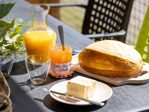 MOBILHOME 4 personnes - Homeflower Premium 35m² (3ch) + TV + LV + Terr. couverte + Draps + CLIM + Quartier semi piéton 4/6 pers