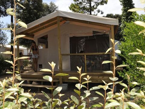 TENTE TOILE ET BOIS 4 personnes - ECOLODGE SAHARI 2 chambres (sans sanitaire) 1/4 pers