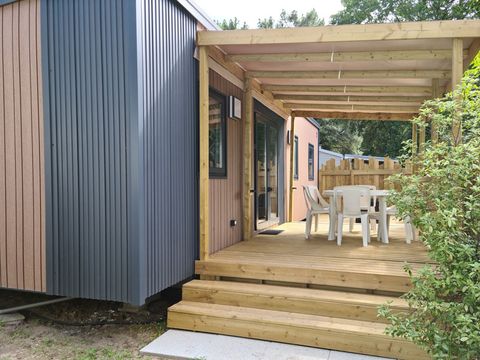 MOBILHOME 6 personnes - COTTAGE TRIO STANDING- TV- LAVE VAISSELLE- 2 SALLES D'EAU avec SPA PRIVATIF 6 pers