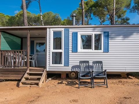 MOBILHOME 4 personnes - Mobil-home | Classic | 2 Ch. | 4 Pers. | Terrasse simple