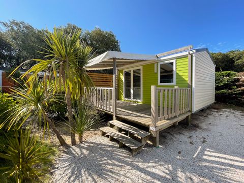 MOBILHOME 2 personnes - Cottage CAHITA - 18 m² - terrasse bois semi-couverte - 1 chambre 1/2 pers