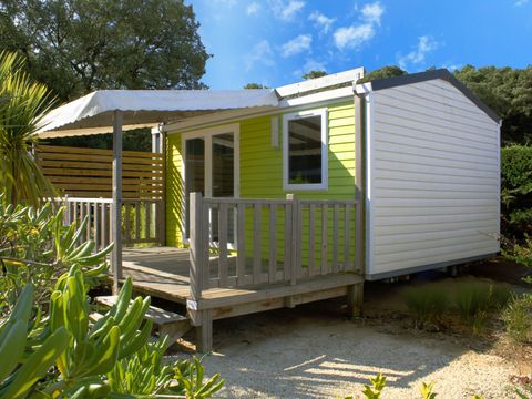 MOBILHOME 2 personnes - Cottage CAHITA - 18 m² - terrasse bois semi-couverte - 1 chambre 1/2 pers