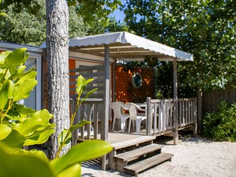 MOBILHOME 4 personnes - Cottage LITCHI - 26m² - terrasse bois semi-couverte - 2 chambres 4 pers