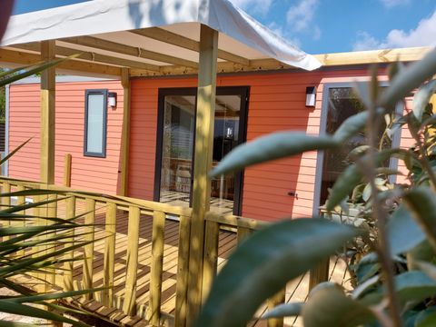 Mobilhome 6 personnes - PAPAYE - 3 chambres - 33 m² - terrasse semi-couverte de 15 m²