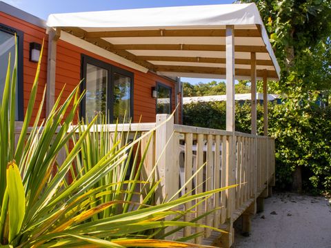 Mobilhome 6 personnes - PAPAYE - 3 chambres - 33 m² - terrasse semi-couverte de 15 m²