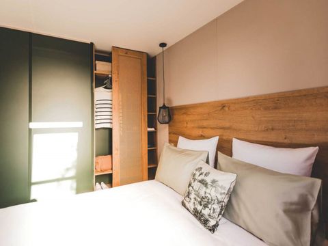 MOBILHOME 4 personnes - Cottage TERRE ET MER - 30m² - terrasse bois semi-couverte - 2 chambres - 4 pers