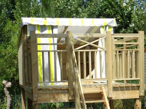 HÉBERGEMENT INSOLITE 3 personnes - CAMPÉTOILE sans sanitaires