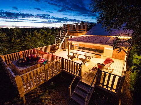 CHALET 4 personnes - Glamping Family Zen, 2 chambres + TV + Jacuzzi