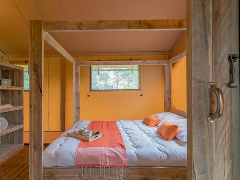 TENTE TOILE ET BOIS 6 personnes - Woody lodge 3Chambres sans sanitaires