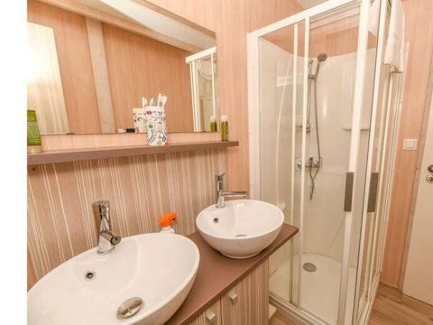 CHALET 6 personnes - Comfort XL | 3 Ch. | 6 Pers. | Terrasse simple | 1 SDB