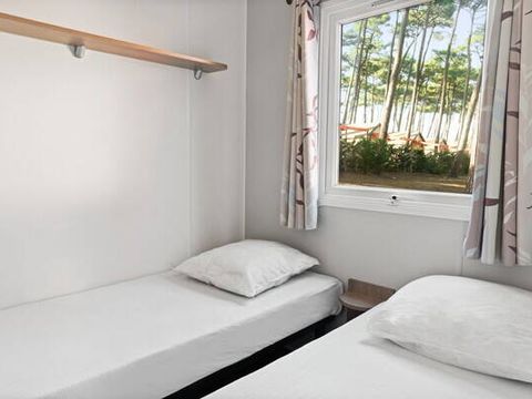 MOBILHOME 5 personnes - Mobil-home | Comfort | 2 Ch. | 5 Pers. | Terrasse surélevée non couverte | 1 SDB