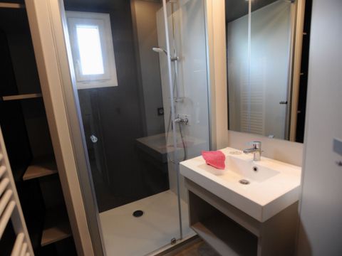 CHALET 5 personnes - CONFORT 32-2 plus dimanche