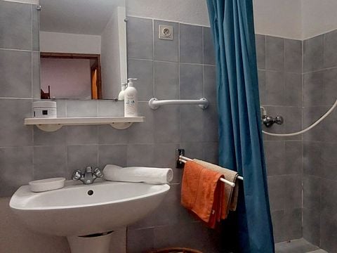 LODGE 5 personnes - Gite : 'L'Etable de Marius'