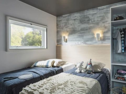 MOBILHOME 6 personnes - EXCLUSIF 3 chambres Jacuzzi avec suite parentale