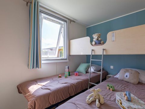 MOBILHOME 10 personnes - Cottage Tribu 10p 5ch 2SdB clim ****