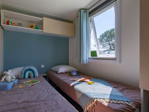 MOBILHOME 10 personnes - Cottage Tribu 10p 5ch 2SdB clim ****