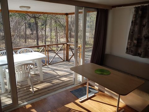 MOBILHOME 6 personnes - "Confort" Esprit Montagne - 4/6 places