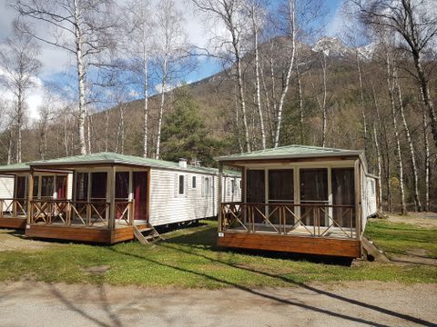 MOBILHOME 6 personnes - "Confort" Esprit Montagne - 4/6 places