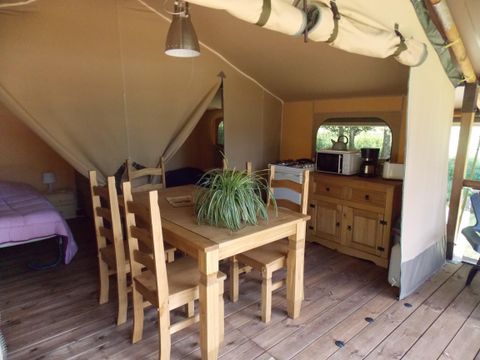 Tente en toile et en bois 5 personnes - Grande Lodge Nature et Luxe