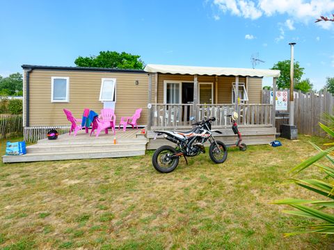 MOBILHOME 7 personnes - Premium  Jardin- 38.5m² - 3 chambres - 2 SDB - Bain Nordique MOBILHOME 7 personnes - Premium  Jardin- 38.5m² - 3 chambres - 2 SDB - Bain Nordique