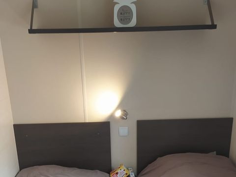 Mobilhome 6 personnes - Mobil-home Family Confort 32m² (3 chambres) + Terrasse couverte + Clim