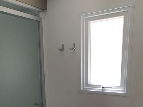 MOBILHOME 5 personnes - Mobil-home Premium + 40m² (2ch - 5pers) + TV + LV + BBQ + Clim + 2 SDB