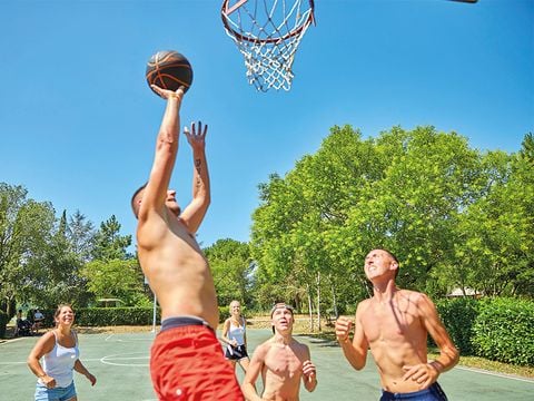 Camping Domaine du Cros d'Auzon - Camping Ardèche