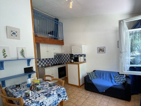 GÎTE 4 personnes - Gîte Duplex ST Clim + TV